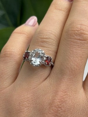 925 Sterling Silver Beryl & Garnet Ring Size 6.5