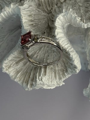 10K White Gold Spinel & Diamonds Ring Size 7