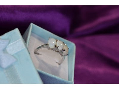 925 Sterling Silver Opal Ring Size 9