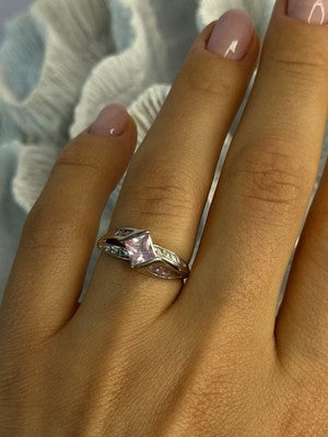 10K White Gold Pink Topaz & Diamond Ring Size 7