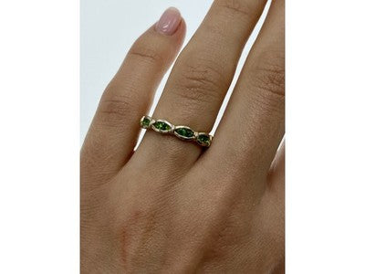 925 Sterling Silver Emeralds Ring Size 7