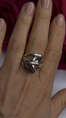 Unique Design 925 Sterling Silver Ring Size 7