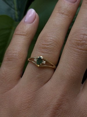 Classic 14K Yellow Gold Ring Emerald & Diamond Size 7