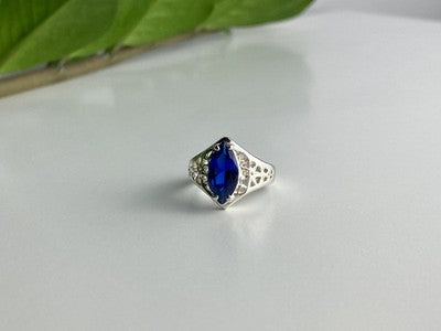925 Sterling Silver Blue Tourmaline Ring Size 6.5