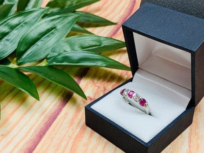 925 Sterling Silver Pink & White/Colorless Topazes Ring Size 6.5
