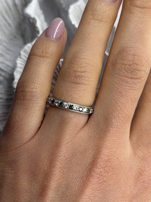 925 Sterling Silver White & Green Cz Band Ring Size 6