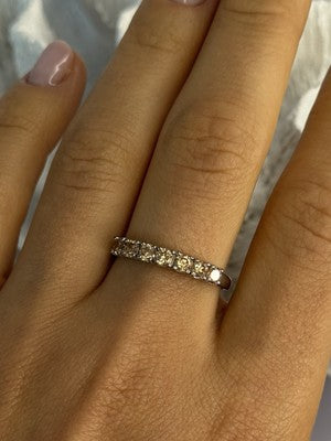 925 Sterling Silver Shiny CZ Ring Size 10