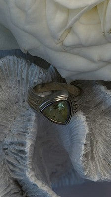 Art Deco 925 Sterling Silver Yellow Green Tourmaline Trillion Ring Size 9