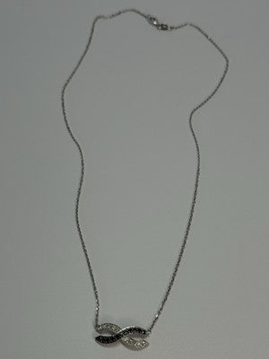 14K WHITE GOLD BLACK & WHITE DIAMONDS 0.31 CARAT NECKLACE LENGTH 16.5 INCH