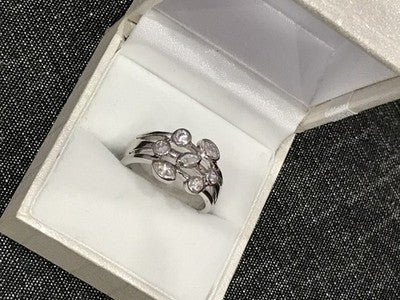 925 Sterling Silver CZ Ring Size 8