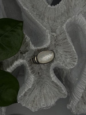 925 Sterling Silver White Abalone Mother of Pearl Ring Size 7