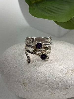 925 Sterling Silver Amethyst & Peridot Ring Size 9.5