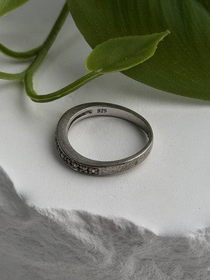 Today Vintage 925 Sterling Silver Diamond Accent Ring Size 7