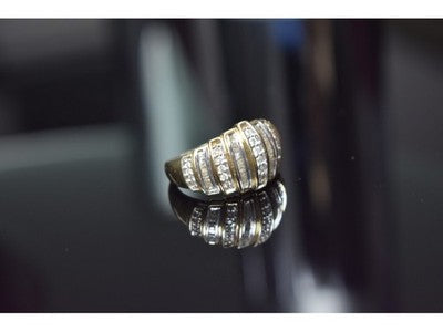 10K Yellow Gold Diamonds Ring Size 8