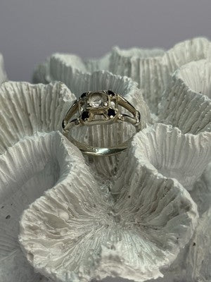 925 Sterling Silver White & Blue Sapphire Ring Size 7