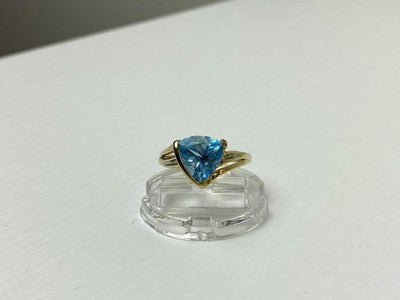 10K Yellow Gold Topaz & Diamonds Ring Size 7