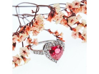 925 Sterling Silver Ruby & CZ "Heart" Ring Size 7