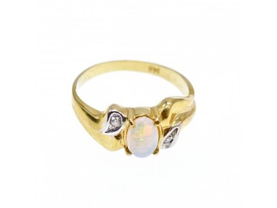 14K Yellow Gold Opal & Diamonds Ring Size 8