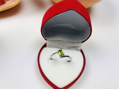 925 Sterling Silver Peridot Ring Size 6
