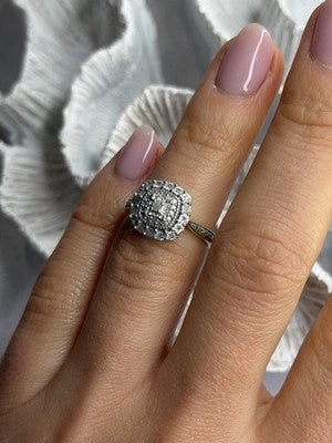 925 Sterling Silver White Topaz Ring Size 5