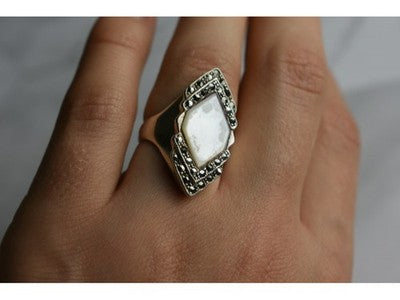 925 Sterling Silver Mother OF Pearl & Marcasites Ring Size 6.5