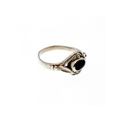 Vintage 925 Sterling Silver Black Onyx Ring Size 5.5
