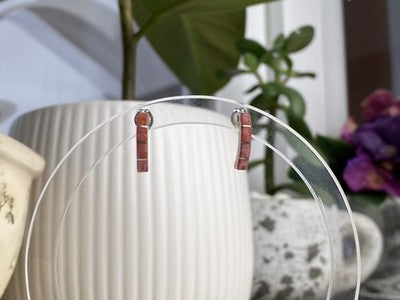 925 Sterling Silver Red Mother Of Pearl Stud Earrings