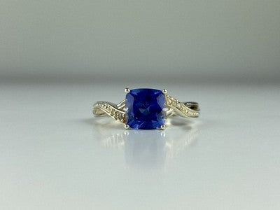 925 Sterling Silver Iolite & CZ Ring Size 6.75
