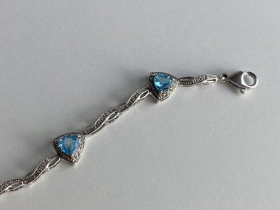 925 Sterling Silver Blue Topaz Bracelet Size 7 IN