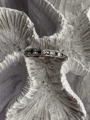 925 Sterling Silver White & Green Cz Band Ring Size 6