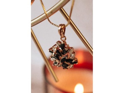 925 Sterling Silver Gold Plated Sappfires "Flower" Chain With Pendant