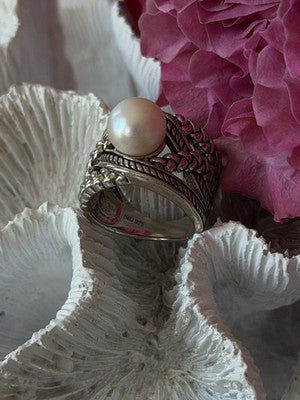 925 Sterling Silver Pearl Ring Size 6