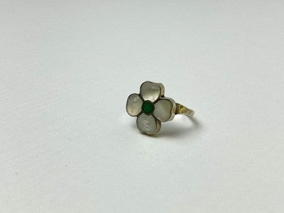 925 Sterling Silver Mother OF Pearl & Green Nephrite "Flower" Ring Size 6.5