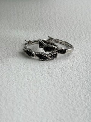 Yin-Yang 925 Sterling Silver Black Onyx Tiny Stones Earrings