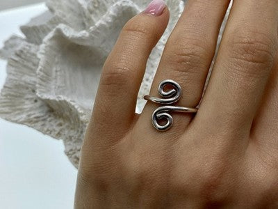 925 Sterling Silver Ring Size 6.5 (Adjustable)