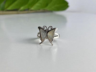 925 Sterling Silver Mother Of Pearl "Butterfly" Ring Size 8.5