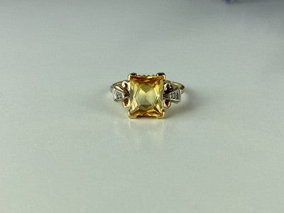 10K Yellow Gold Yellow Topaz & Diamonds Ring Size 9.75