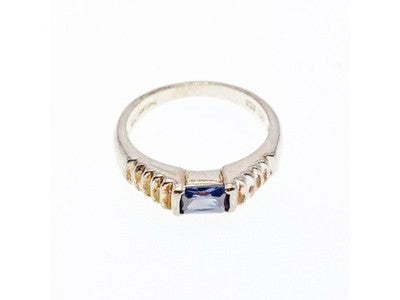 925 Sterling Silver Purple CZ Ring Size 6.5