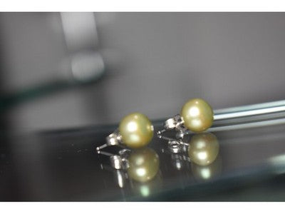 925 Sterling Silver Green Pearls Stud Earrings