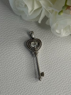 925 Sterling Silver Beryl Love Key Pendant Length 1.60 Inch