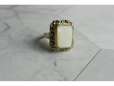 925 Sterling Silver Mother Of Pearl & Marcasites Ring Size 6.5