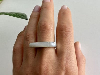 925 Sterling Silver Mother OF Pearl Ring Size 8.5