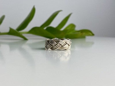 Vintage 925 Sterling Silver Ring Size 6.5
