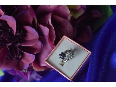 925 Sterling Silver Blue Spinel "Flowers" Ring Size 8