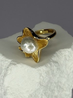 925 Sterling Silver  Gold Plated Pearl  "Ocean Mood" Ring Size Adjustable