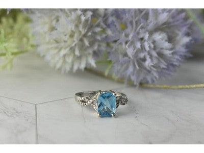 925 Sterling Silver Blue Topaz and Quartz Ring Size 7