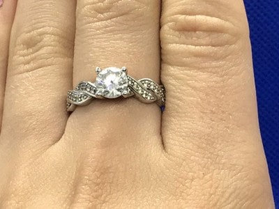 925 Sterling Silver CZ Ring Size 8