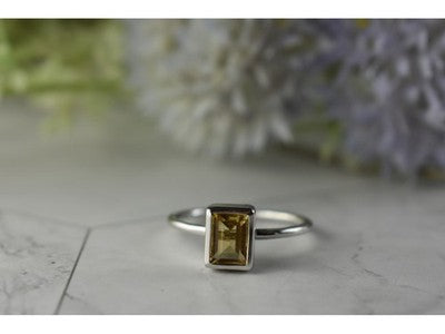 925 Sterling Silver Citrine Ring Size 7.5