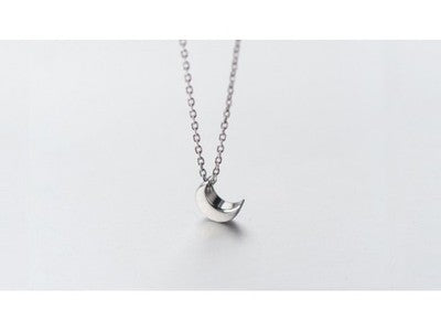 925 Sterling Silver "Moon" Chain With Pendant