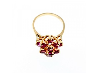 14K Yellow Gold Ruby Ring Size 6.75